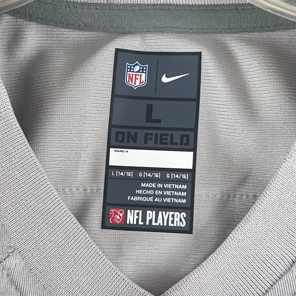 Nike New England Patriots Youth L Mac Jones #10 Gray Jersey On‎ Field Excellent